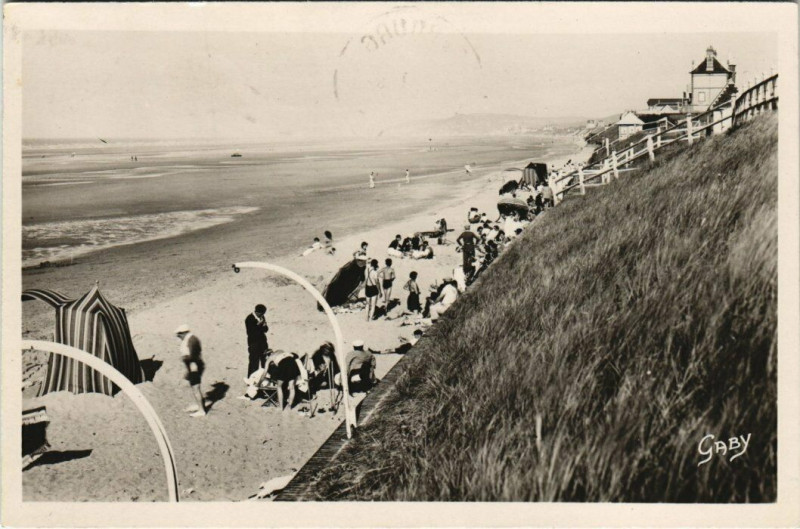 Carte postale ancienne Le Home-sur-Mer - La Plage au Hom