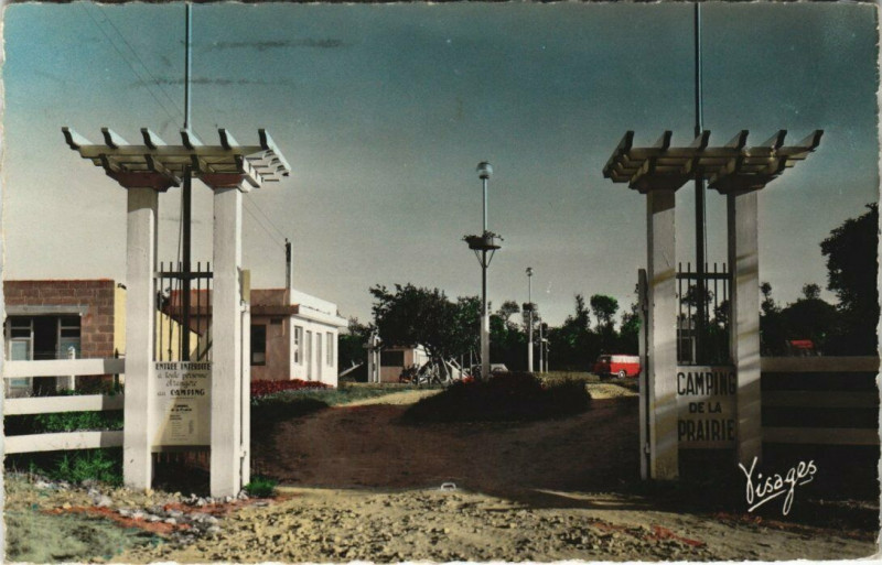Carte postale ancienne Port-en-Bessin - Camping de la Prairie