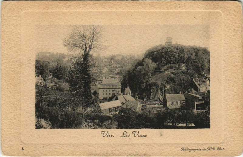 Carte postale ancienne Vire - Les Vaux