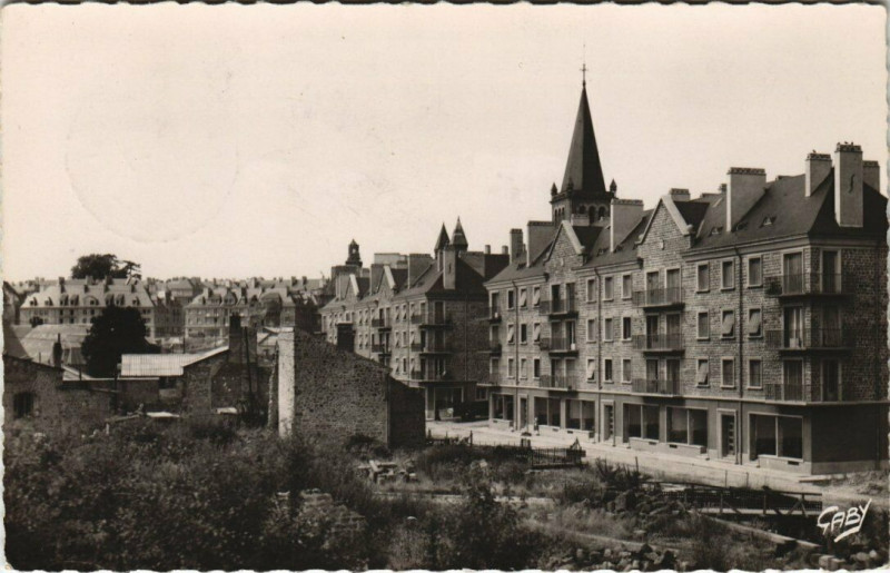 Carte postale ancienne Vire - Rue aux Teintures