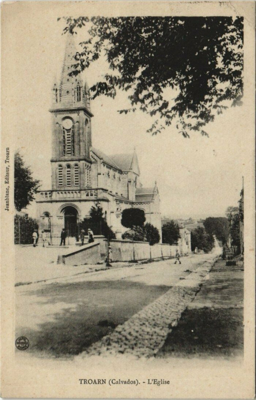 Carte postale ancienne Troarn - L'Eglise