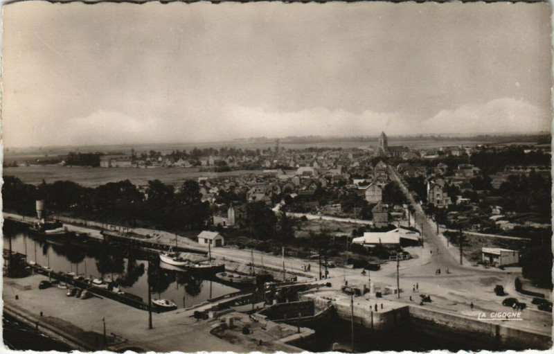 Carte postale ancienne Ouistreham Riva-Bella - Vue générale à Ouistreham