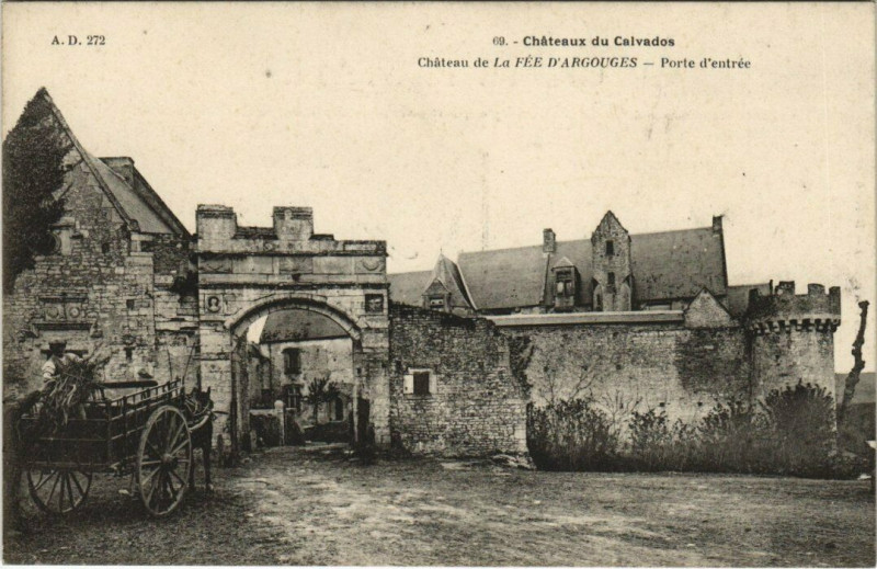 Carte postale ancienne Chateau de la Fée D'Argouges - Porte d'entrée
