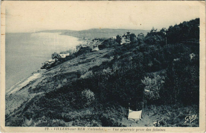 Carte postale ancienne Villers-sur-Mer - Vue générale prise des falaises à Villers-sur-Mer
