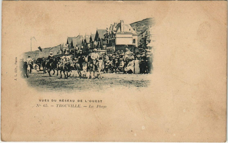 Carte postale ancienne Trouville - La Plage