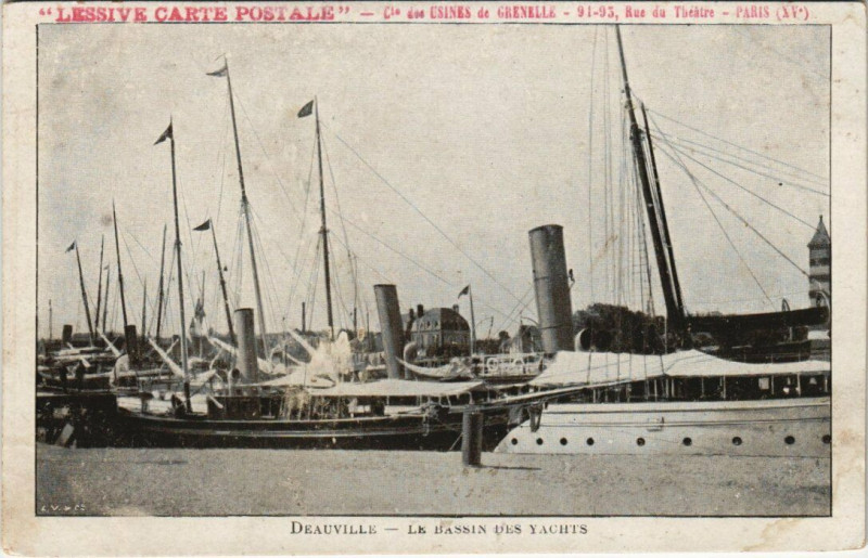 Carte postale ancienne Deauville - Le Bassin des Yachts à Deauville