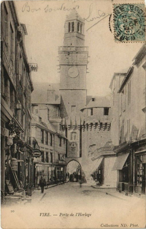 Carte postale ancienne Vire - Porte de l'Horloge