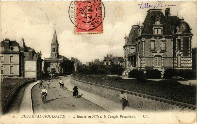 Carte postale ancienne Beuzeval-Houlgate Temple Protestant à Houlgate