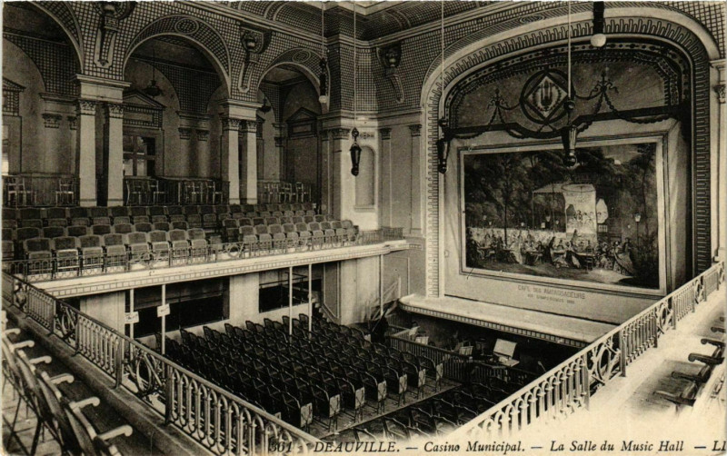 Carte postale ancienne Deauville Casino Municipal Music Hall à Deauville