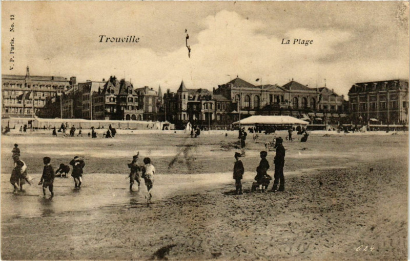 Carte postale ancienne Trouville La Plage