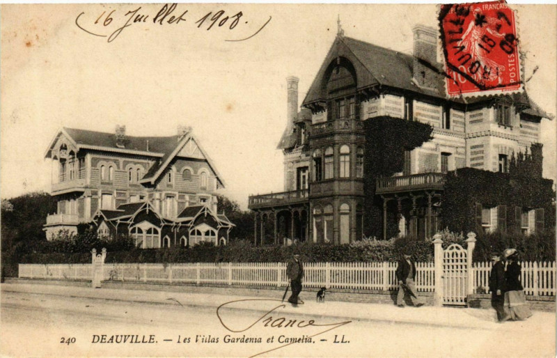 Carte postale ancienne Deauville Les Villas Gardenia et Camelia à Deauville