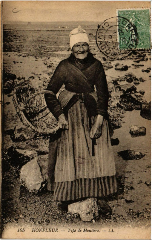 Carte postale ancienne Honfleur - Type de Mouliére à Honfleur