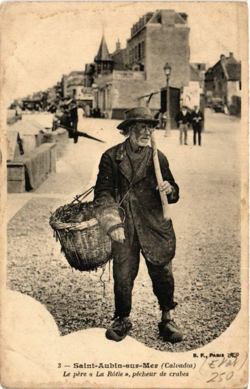 Carte postale ancienne Saint-Aubin-sur-Mer - Le pére  La Rotie pécheur . à Saint-Aubin-sur-Mer