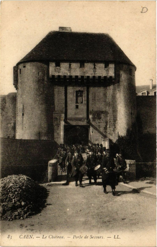 Carte postale ancienne Caen - Le Chateau - Porte de Secours à Caen