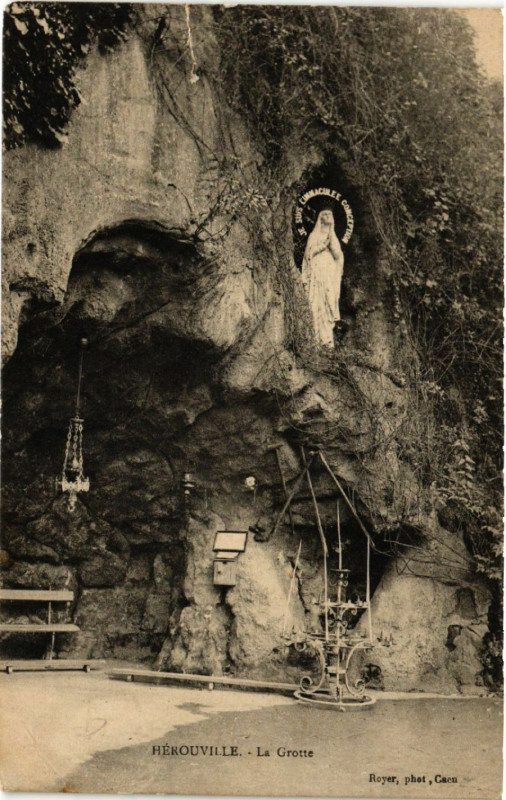 Carte postale ancienne Hérouville - La Grotte