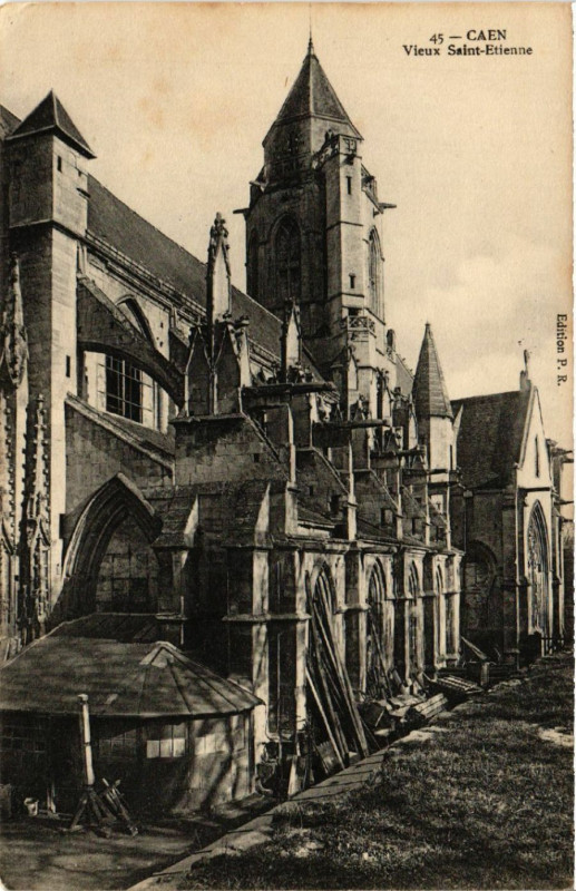 Carte postale ancienne Caen - Vieux Saint-Etienne à Caen