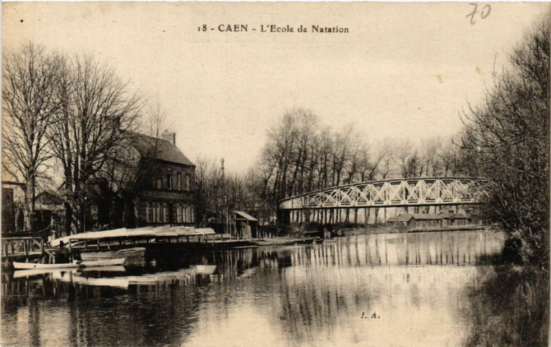 Carte postale ancienne Caen - L'Ecole de Natation à Caen