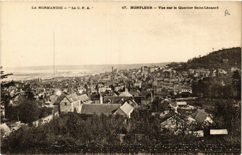 Carte postale ancienne La Normandie - Honfleur - Vue sur le Quartier Saint-Léonard à Honfleur