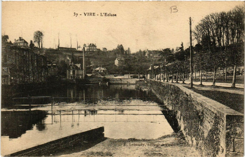 Carte postale ancienne Vire - L'Ecluse