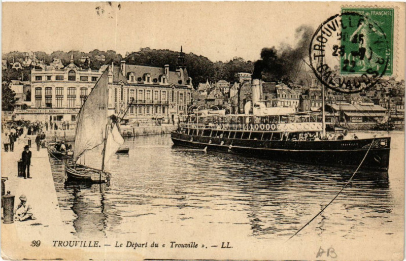 Carte postale ancienne Trouville - Le Depart du Trouville