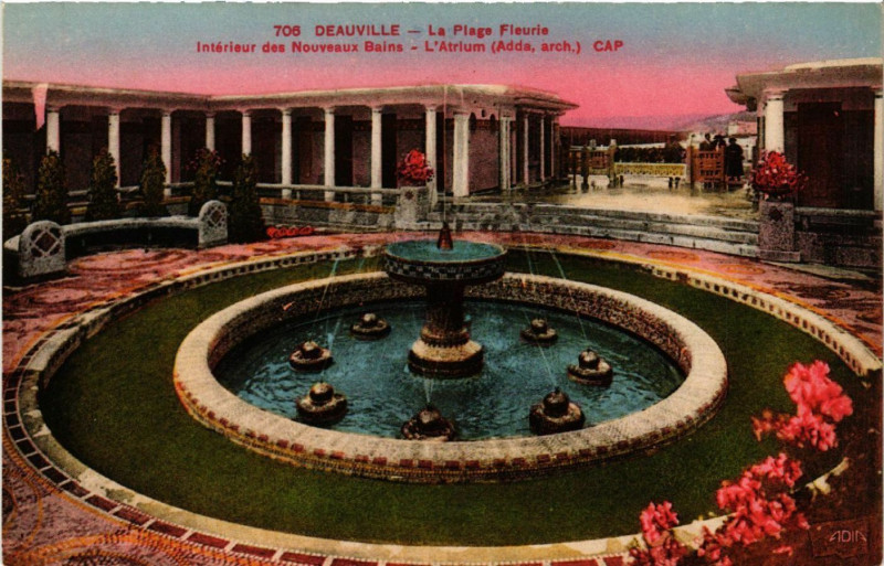 Carte postale ancienne Deauville - La Plage Fleurie - Intérieurs des Nouveaux Bains à Deauville