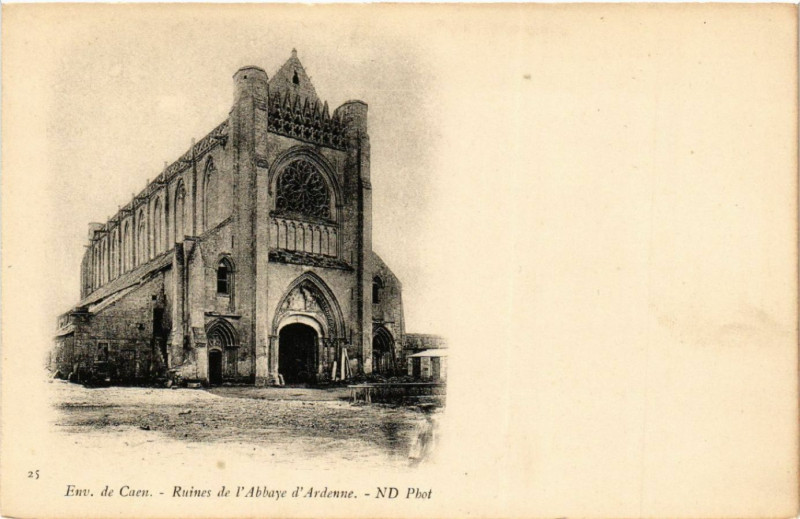 Carte postale ancienne Env. de Caen - Ruines de l'Abbaye d'Ardenne à Caen