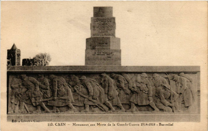 Carte postale ancienne Caen - Monument aux Morts de la Grande Guerre 1914.1918 - Bas... à Caen
