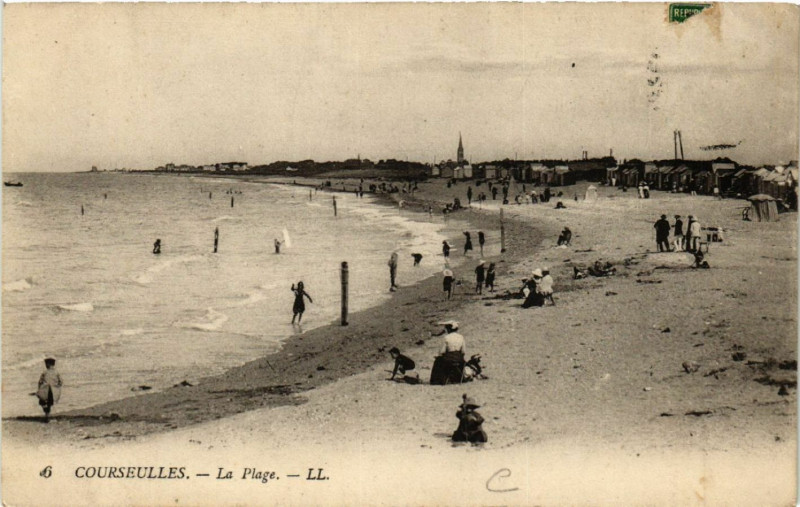 Carte postale ancienne Courseulles - La Plage