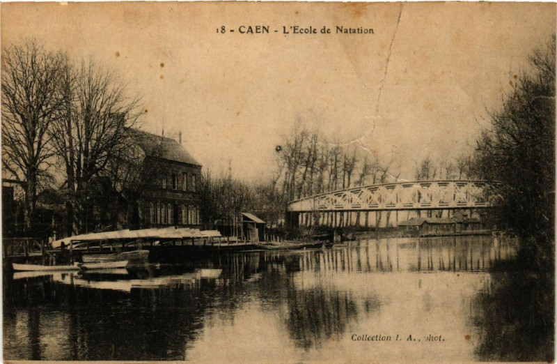 Carte postale ancienne Caen - L'Ecole de Natation à Caen