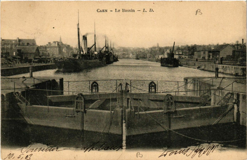 Carte postale ancienne Caen - Le Bassin à Caen