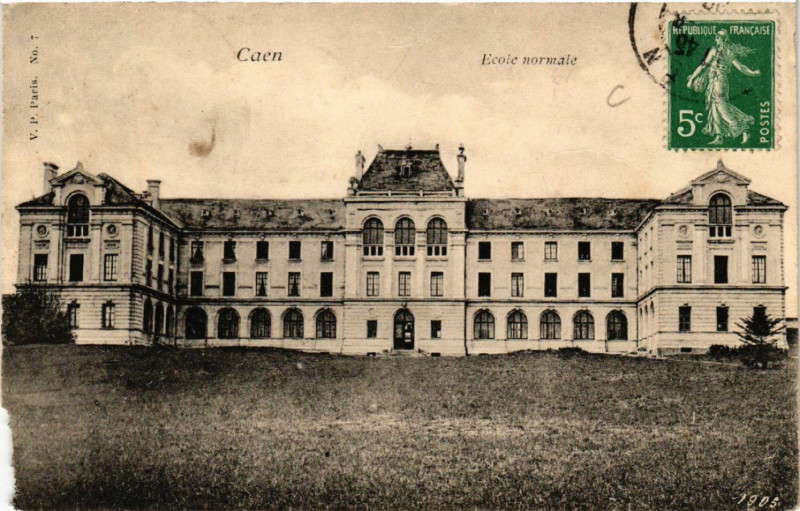 Carte postale ancienne Caen - Ecole normale à Caen