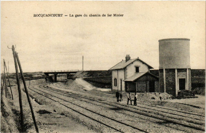 Carte postale ancienne Rocquancourt - La gare du chemin de fer Minier