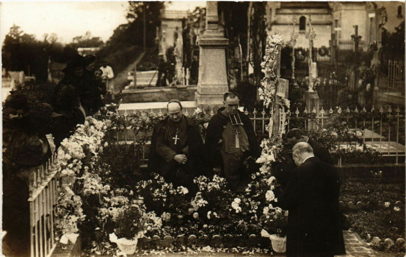 Carte postale ancienne Mg Amette et Mgr Lemonnier