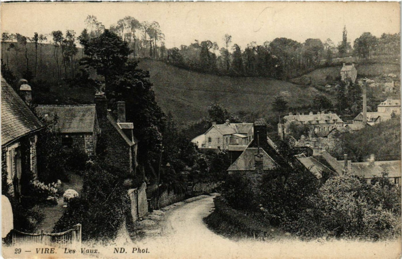 Carte postale ancienne Vire - Les Vaux