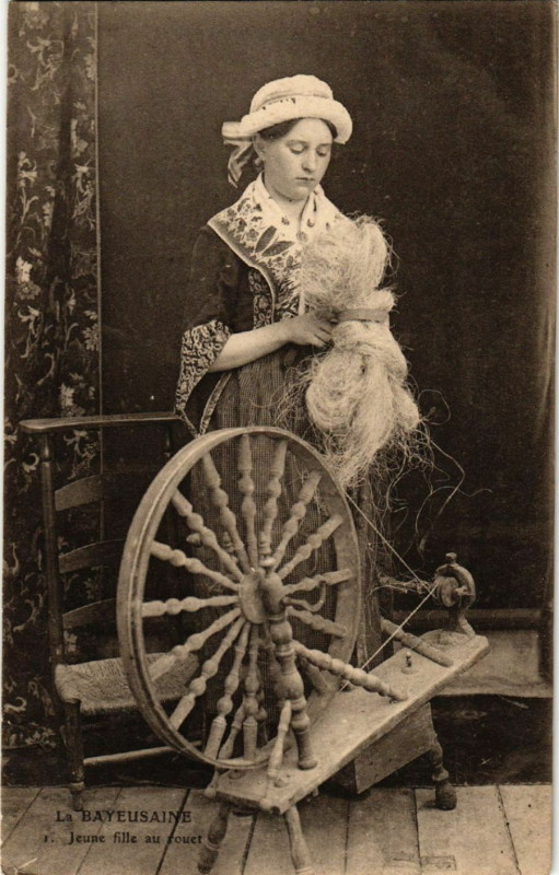 Carte postale ancienne La Bayeusaine