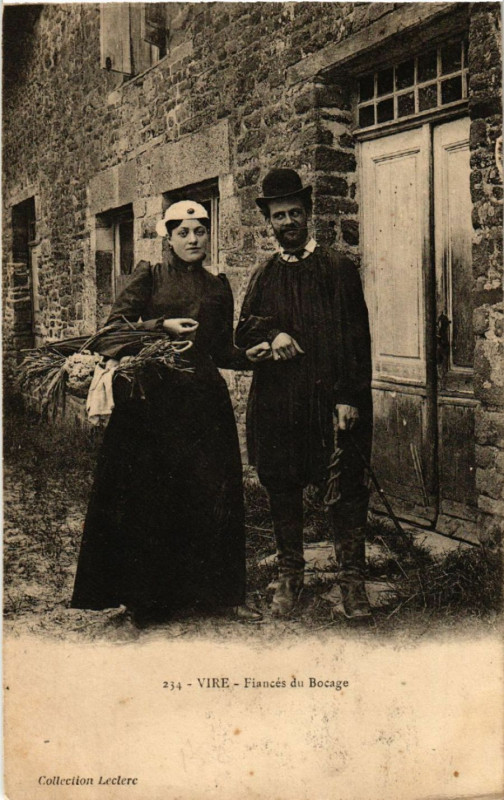 Carte postale ancienne Vire - Fiances du Bocage