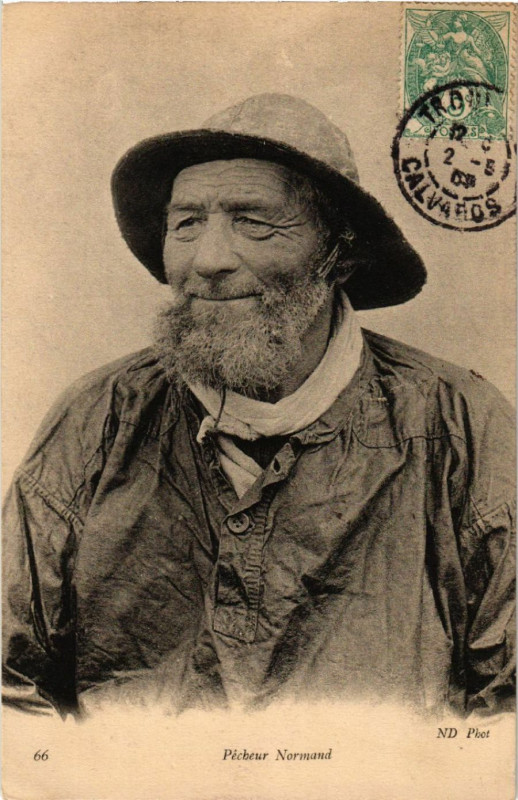 Carte postale ancienne Pecheur Normand