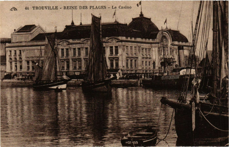 Carte postale ancienne Trouville-Reine des Plages Le Casino