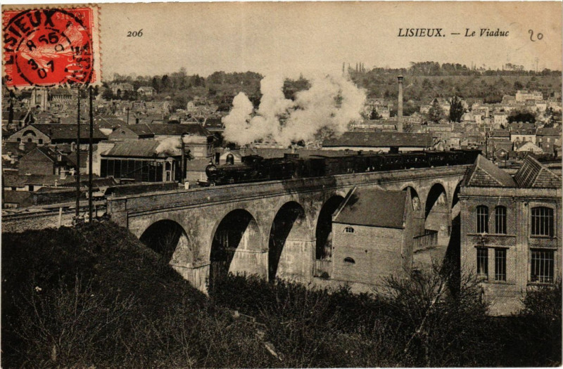 Carte postale ancienne Lisieux - Le Viaduc à Lisieux