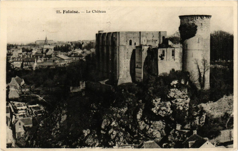Carte postale ancienne Falaise - Le Chateau à Falaise