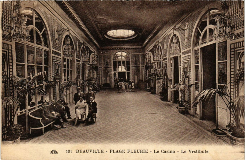 Carte postale ancienne Deauville - Plage Fleurie Le Casino. Le Vestibule à Deauville