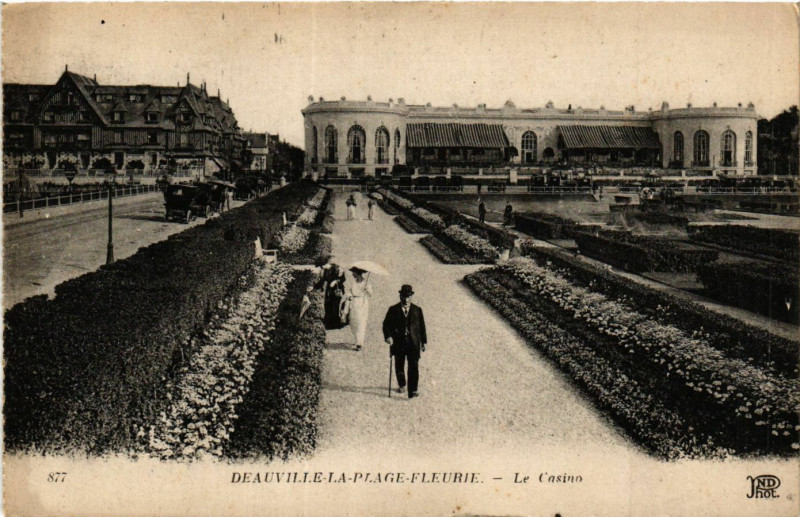 Carte postale ancienne Deauville - La Plage Fleurie Le Casino à Deauville