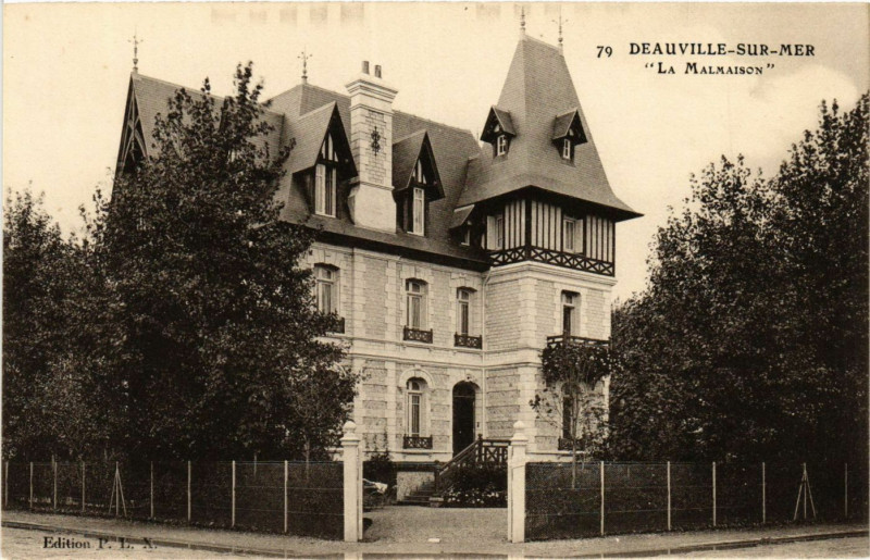 Carte postale ancienne Deauville-sur-Mer La Malmaison à Deauville