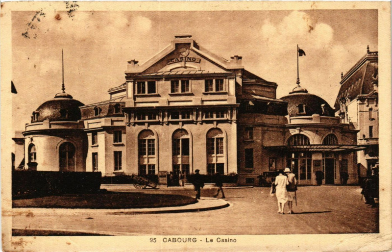 Carte postale ancienne Cabourg - Le Casino à Cabourg