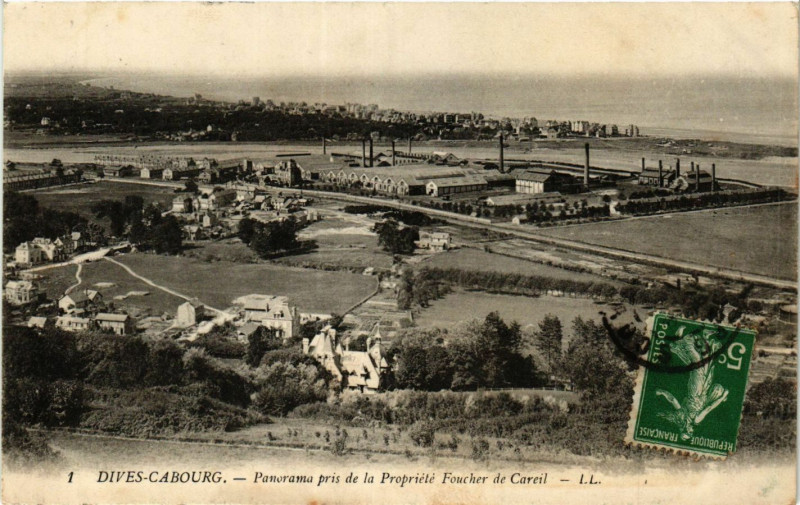 Carte postale ancienne Dives-Cabourg - Panorama pris de la Propriete Foucher de Careil à Cabourg