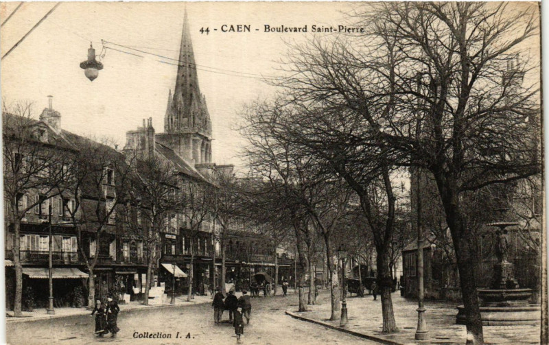 Carte postale ancienne Caen - Boulevard Saint-Pierre à Caen