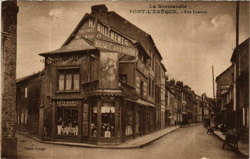 Carte postale ancienne Pont-l'Eveque - Rue Thouret à Pont-l'Évêque