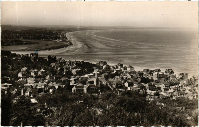 Carte postale ancienne Houlgate - Panorama à Houlgate