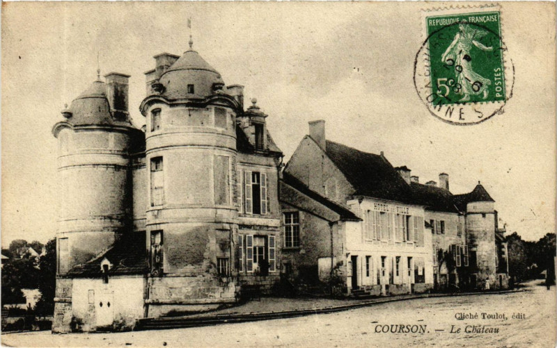 Carte postale ancienne Courson - Le Chateau