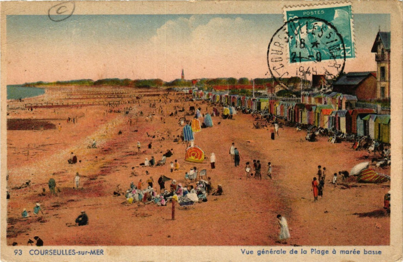 Carte postale ancienne Courseulles-sur-Mer - Vue générale de la Plage a marée basse à Courseulles-sur-Mer